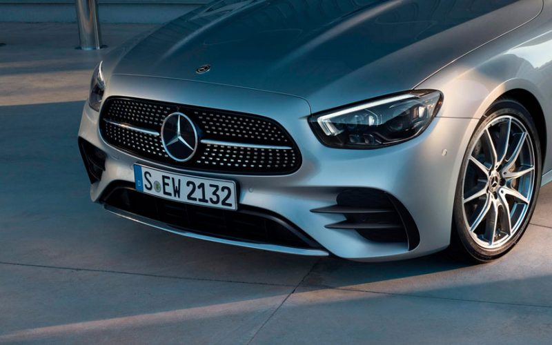 Mercedes-Benz E-Class: Изысканная элегантность и современные технологии